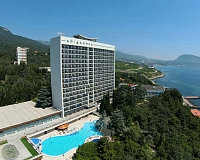 Санаторий Ай-Даниль в Гурзуфе, вид снаружи Санаторий Ай-Даниль (Гурзуф)