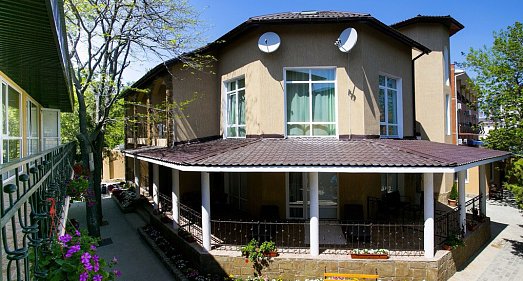 Отель Feliz Veran Коктебель - официальный сайт