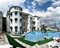 Отель Тихая гавань в Алуште, вид снаружи Отель Тихая гавань (Алушта)