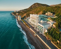 Санаторий Nature Clinic в Алуште, вид снаружи Санаторий Nature Clinic (Алушта)