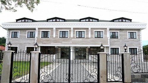 Отель Lucette Пицунда - официальный сайт