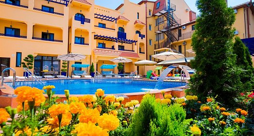 Отель На Черноморской Феодосия - официальный сайт