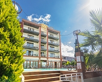Санаторий Alex Resort & Spa Hotel в Абхазии, вид снаружи Санаторий Alex Resort & Spa Hotel (Абхазия)