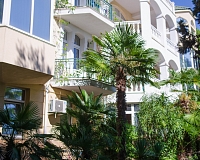 Отель Азур (Ялта)