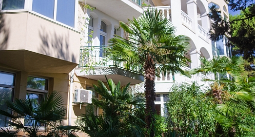 Отель Азур Ялта - официальный сайт