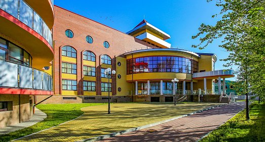 Отель Локомотив Зеленоградск - официальный сайт